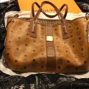 MCM Liz cognac 100% authentic
